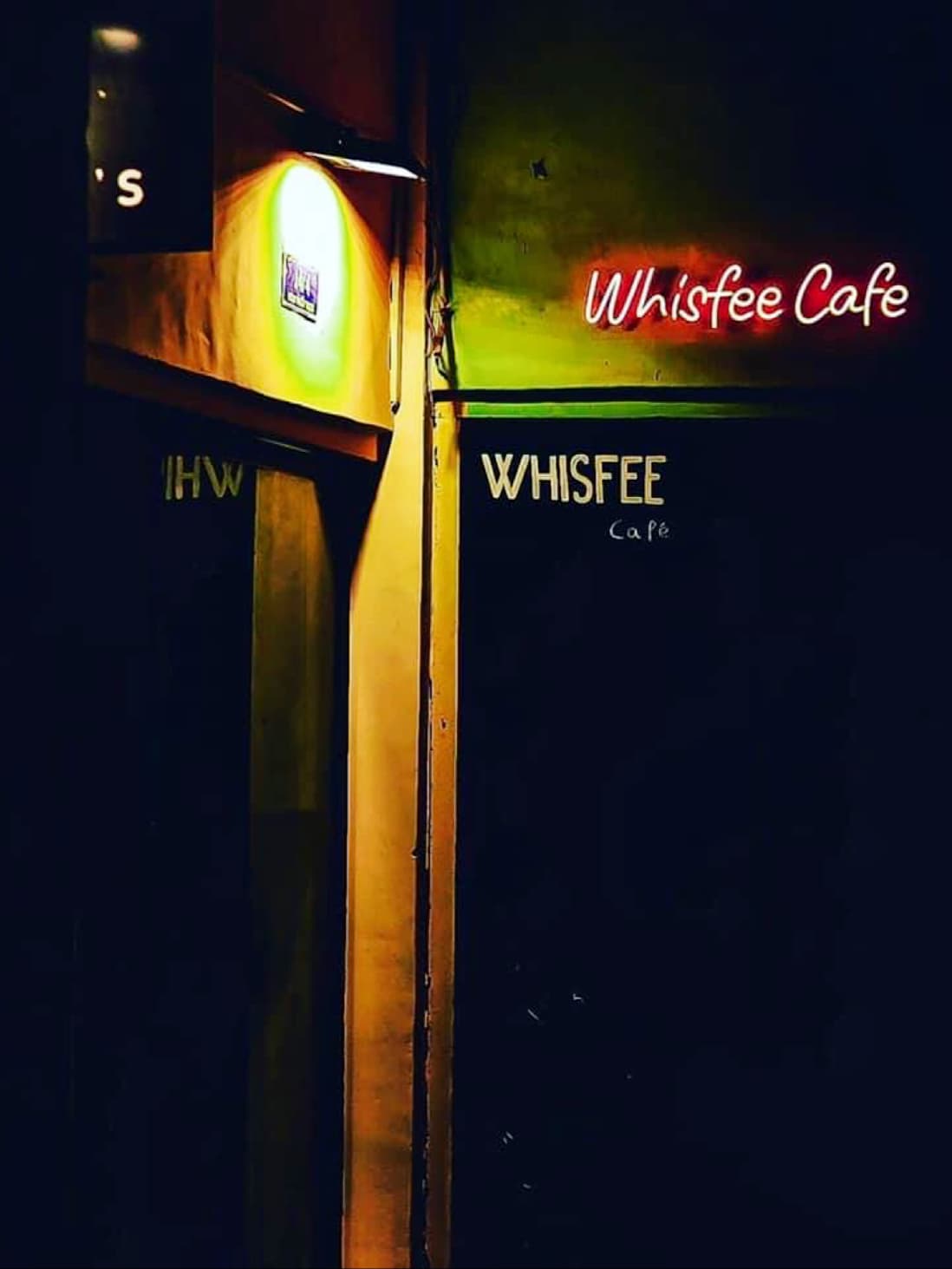 Biển neon đỏ